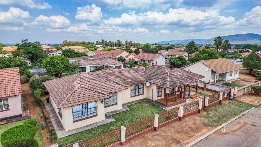 3 Bedroom Property for Sale in Mogwase North West